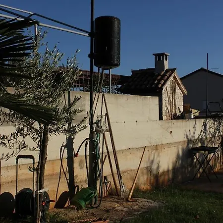 With A Parking Space Novigrad - 7142 Daire Novigrad Istria