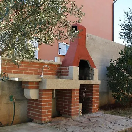 With A Parking Space Novigrad - 7142 Novigrad Istria