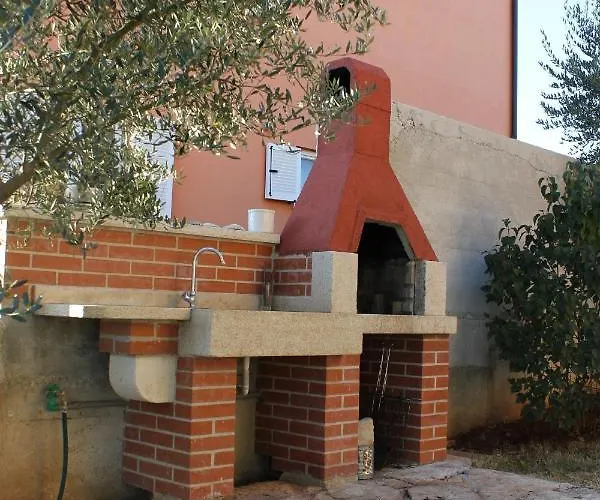 With A Parking Space Novigrad - 7142 Novigrad Istria