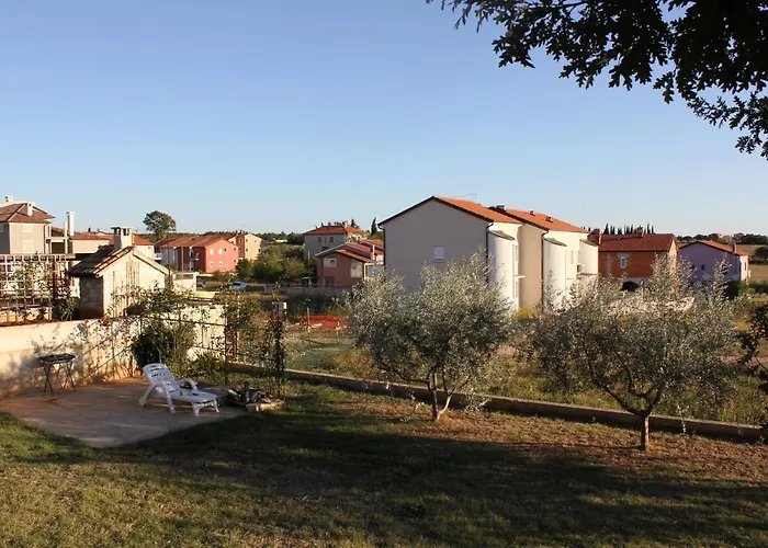 Διαμέρισμα With A Parking Space Novigrad - 7142 *